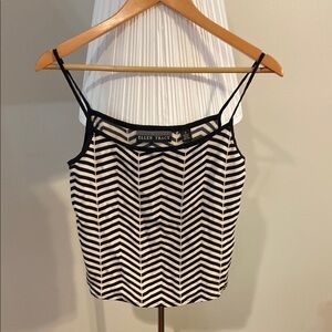 Ellen Tracy Black and White Graphic Crop Camisole